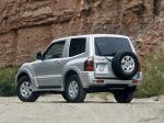 Mitsubishi Pajero 3-Door III 1999 года
